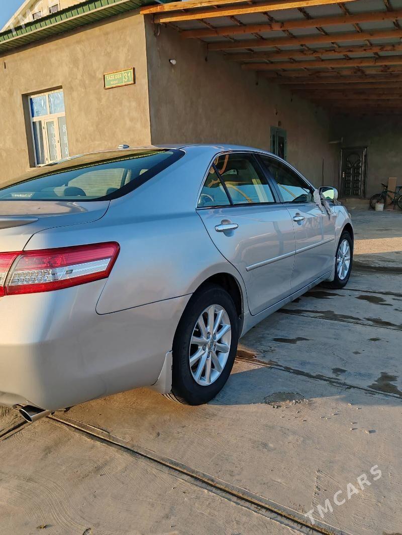 Toyota Camry 2010 - 230 000 TMT - Рухубелентский этрап - img 1