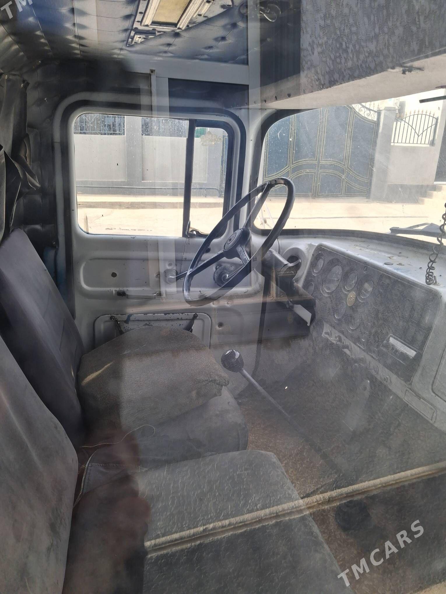 Zil 130 1992 - 72 000 TMT - Garadamak - img 9