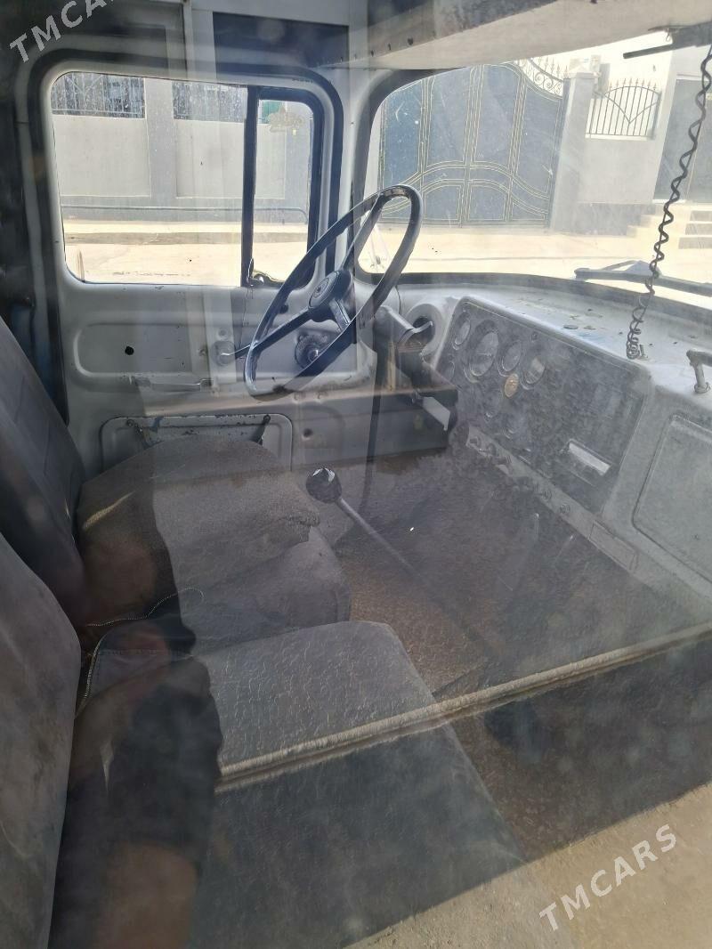 Zil 130 1992 - 72 000 TMT - Garadamak - img 8