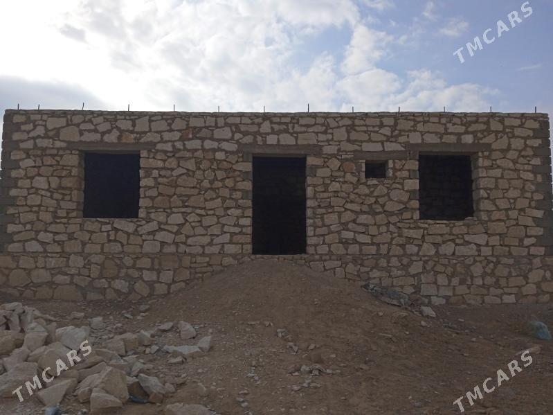 jay(akdas) - Türkmenbaşy - img 1