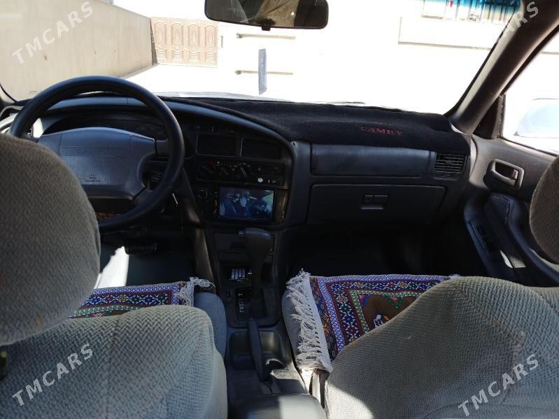 Toyota Camry 1995 - 90 000 TMT - Дашогуз - img 3