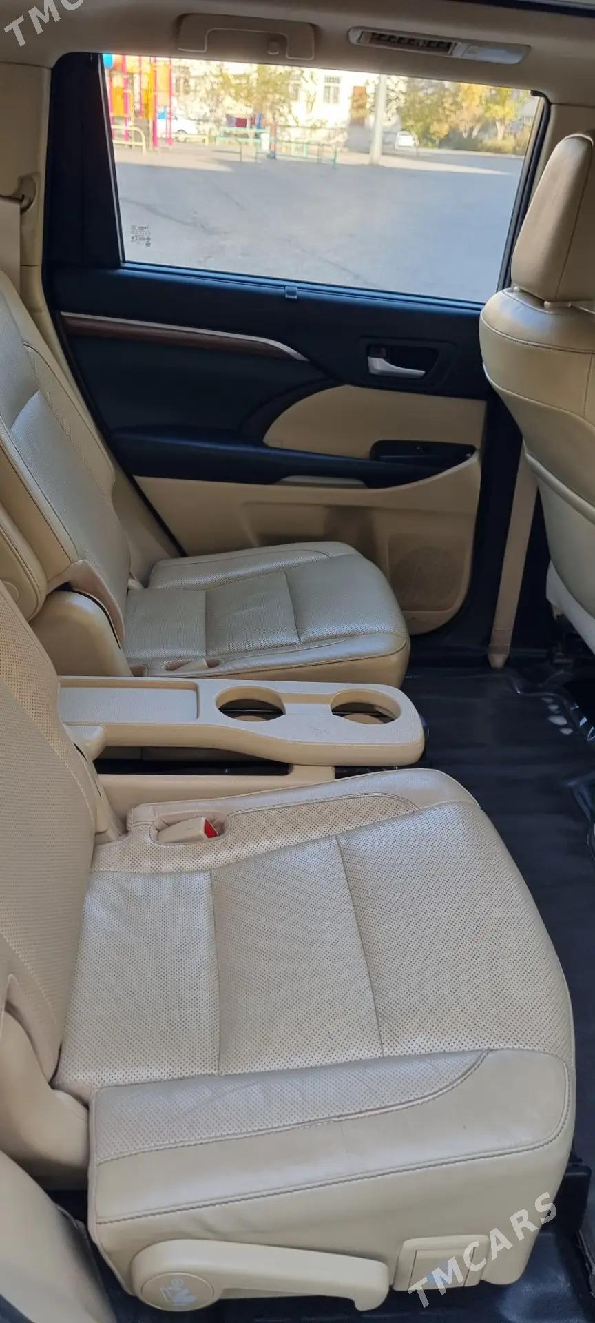 Toyota Highlander 2018 - 530 000 TMT - Aşgabat - img 5