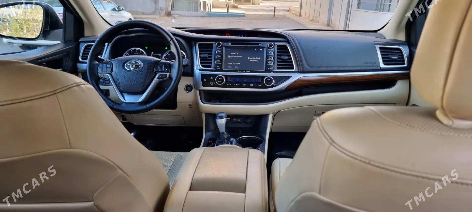 Toyota Highlander 2018 - 530 000 TMT - Aşgabat - img 6