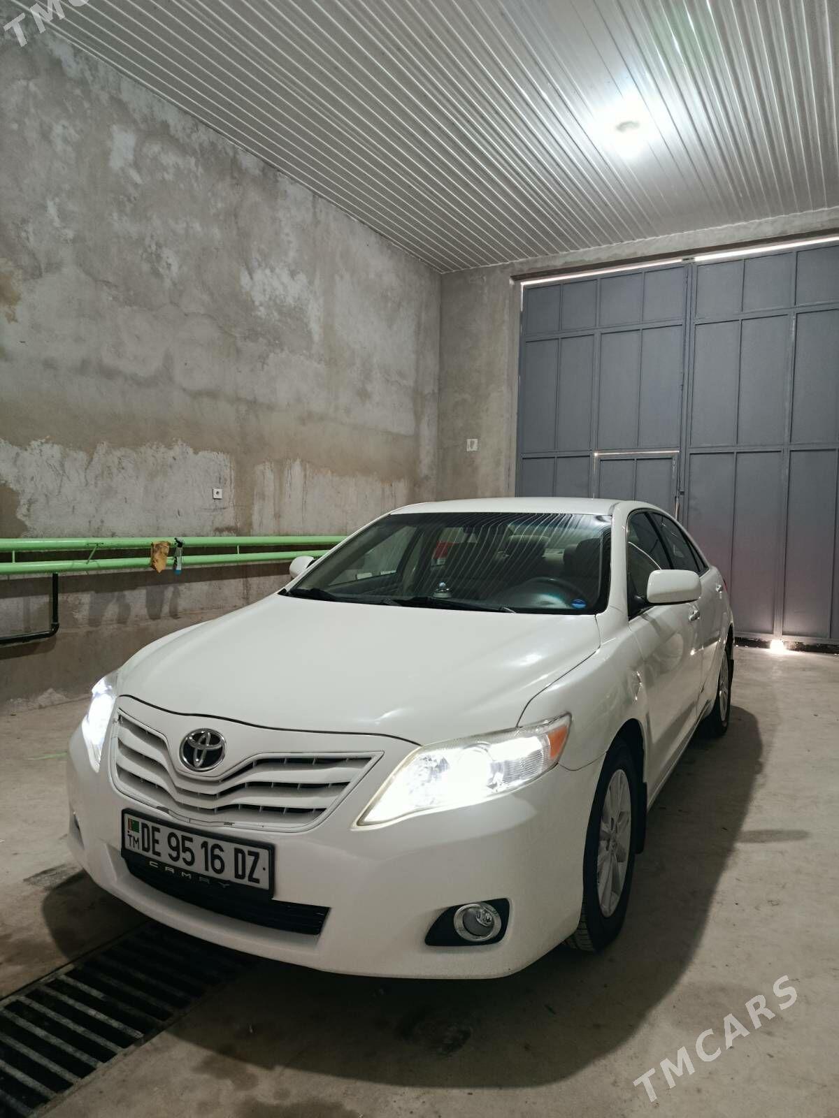 Toyota Camry 2011 - 225 000 TMT - Gubadag - img 5