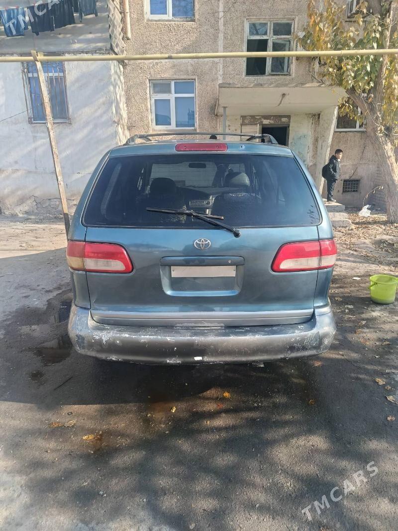 Toyota Sienna 2001 - 145 000 TMT - Türkmenabat - img 4