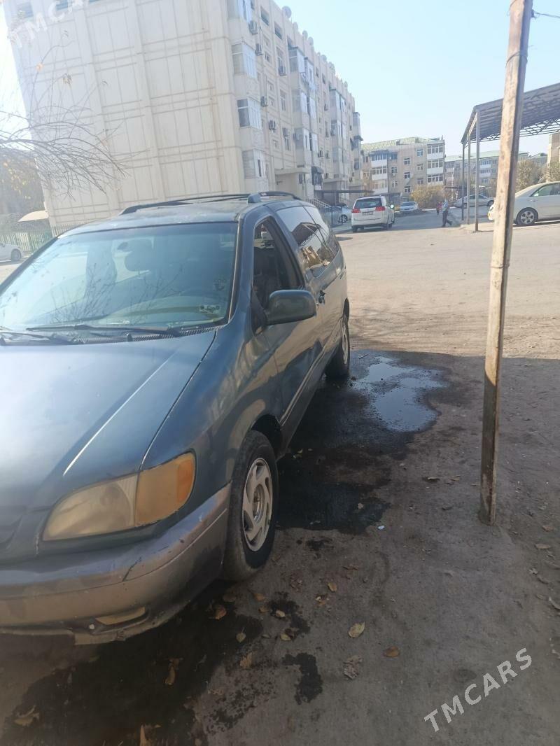 Toyota Sienna 2001 - 145 000 TMT - Türkmenabat - img 2