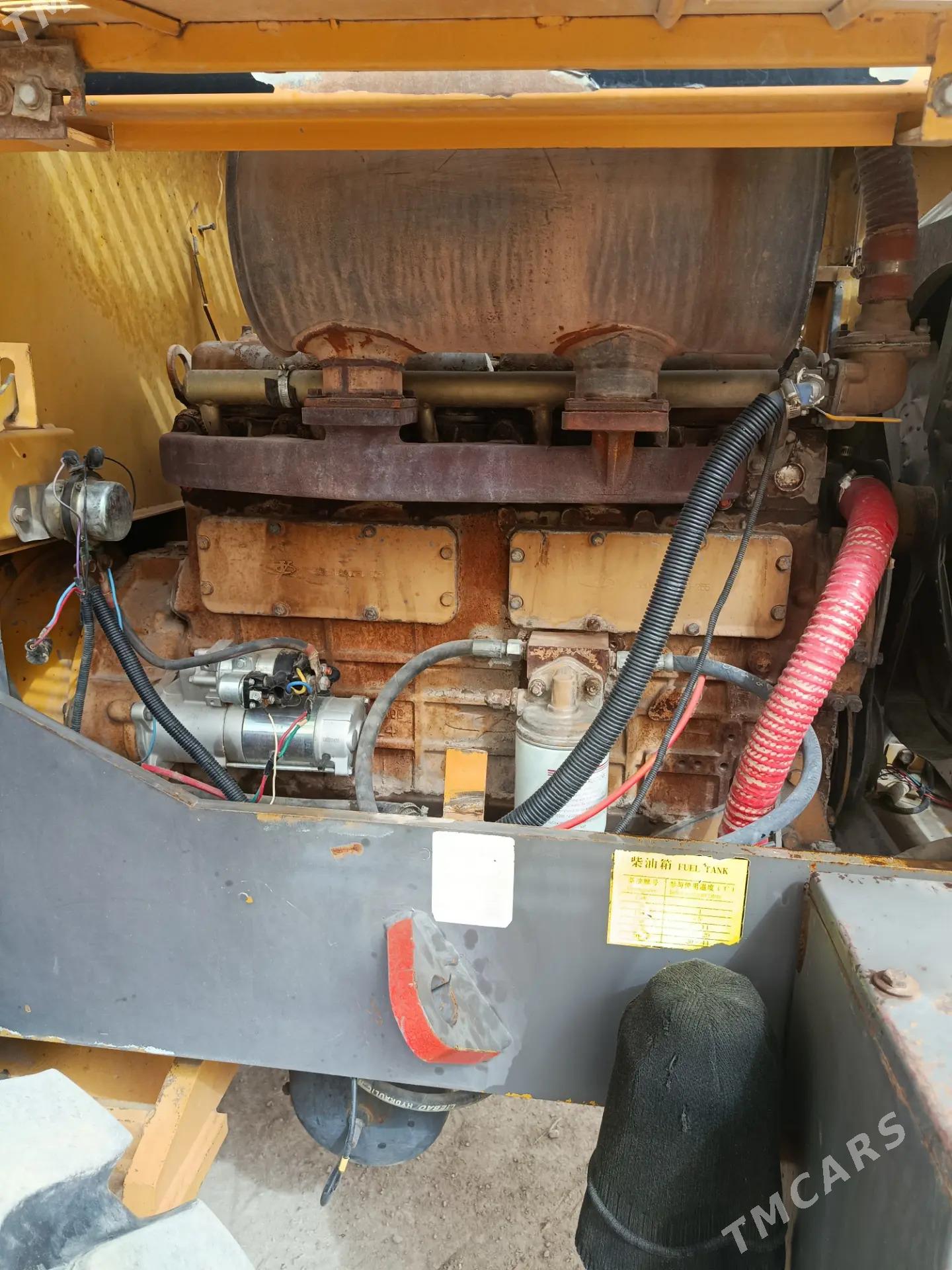 XCMG LW300F 2013 - 360 000 TMT - Шабатский этрап - img 6