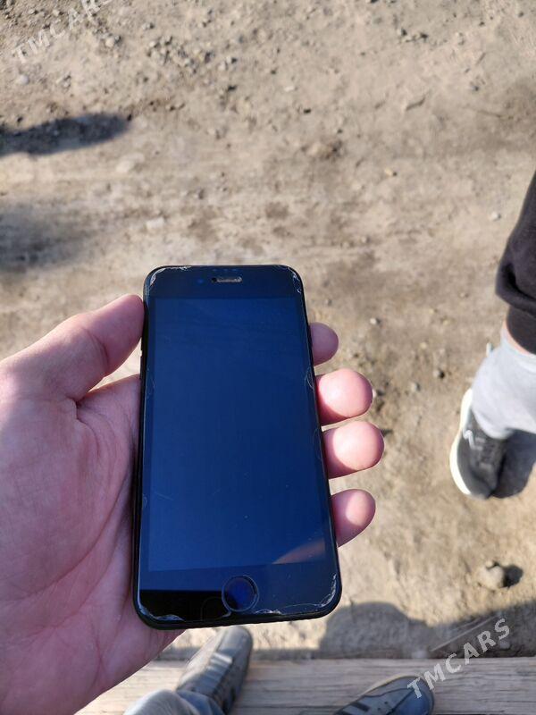 IPhone se 2020 - Mary - img 1