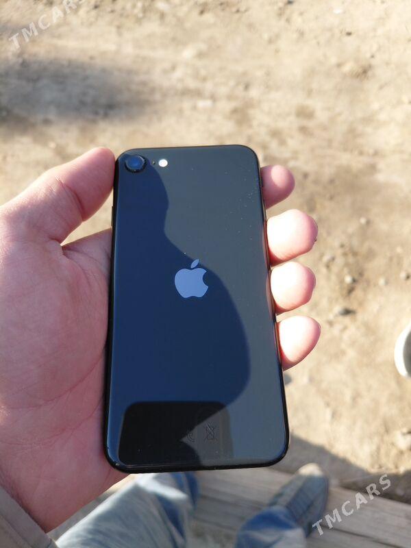 IPhone se 2020 - Mary - img 2