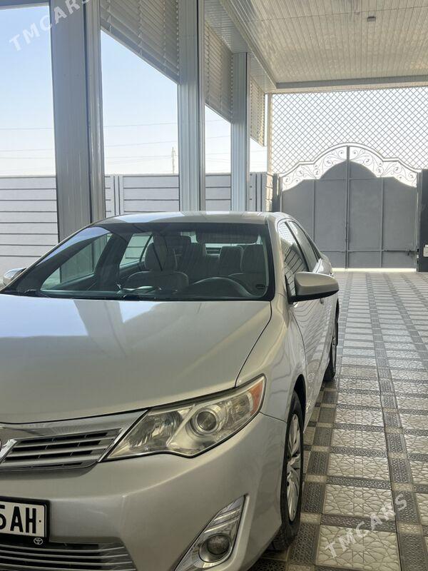 Toyota Camry 2013 - 240 000 TMT - Бахарден - img 4