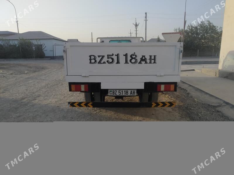 Nissan Canter 2003 - 190 000 TMT - Теджен - img 8