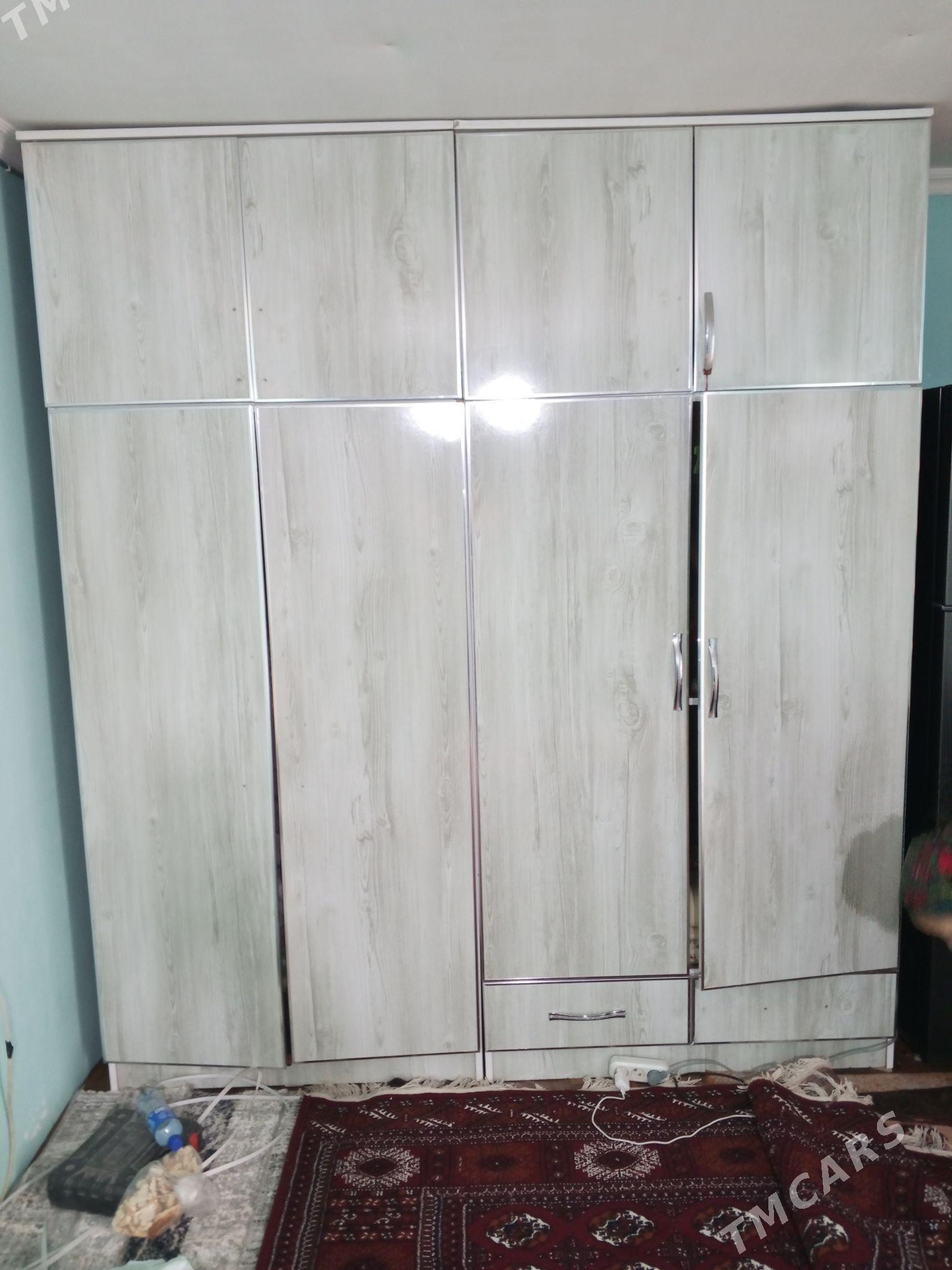 Garnitur - Tejen - img 1