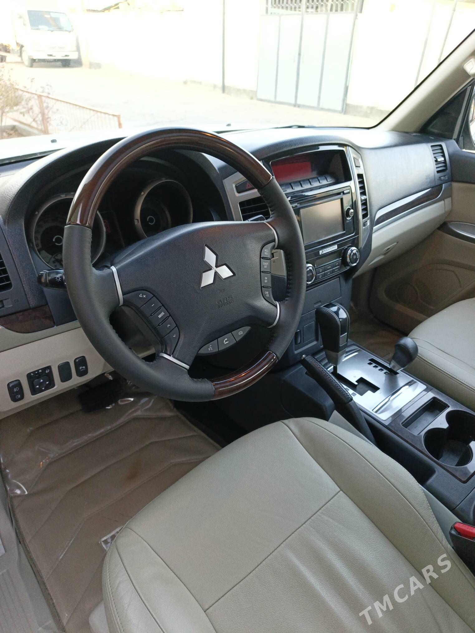 Mitsubishi Pajero 2016 - 345 000 TMT - Hitrowka - img 8