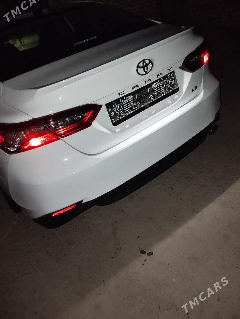 Toyota Camry 2021 - 340 000 TMT - Теджен - img 7