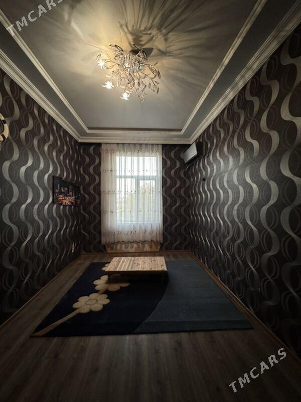 Buzmeyin krug, beyik potolok - Бузмеин - img 2