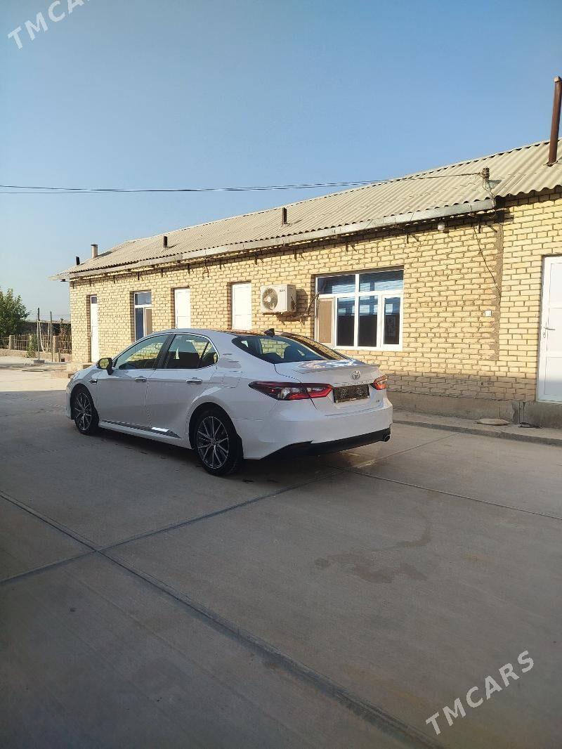 Toyota Camry 2021 - 340 000 TMT - Теджен - img 2