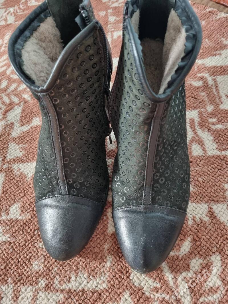 Ädik. Сапог - Türkmenbaşy etr. - img 1