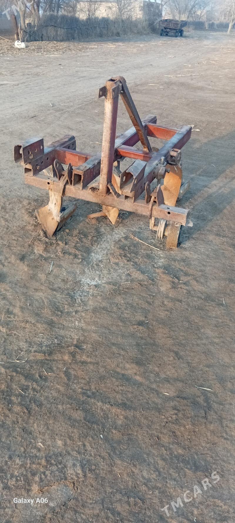 MTZ T-28 1992 - 40 000 TMT - етр. Туркменбаши - img 8