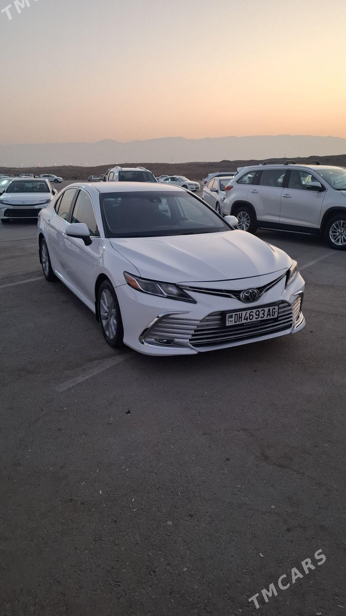 Toyota Camry 2020 - 315 000 TMT - Aşgabat - img 3