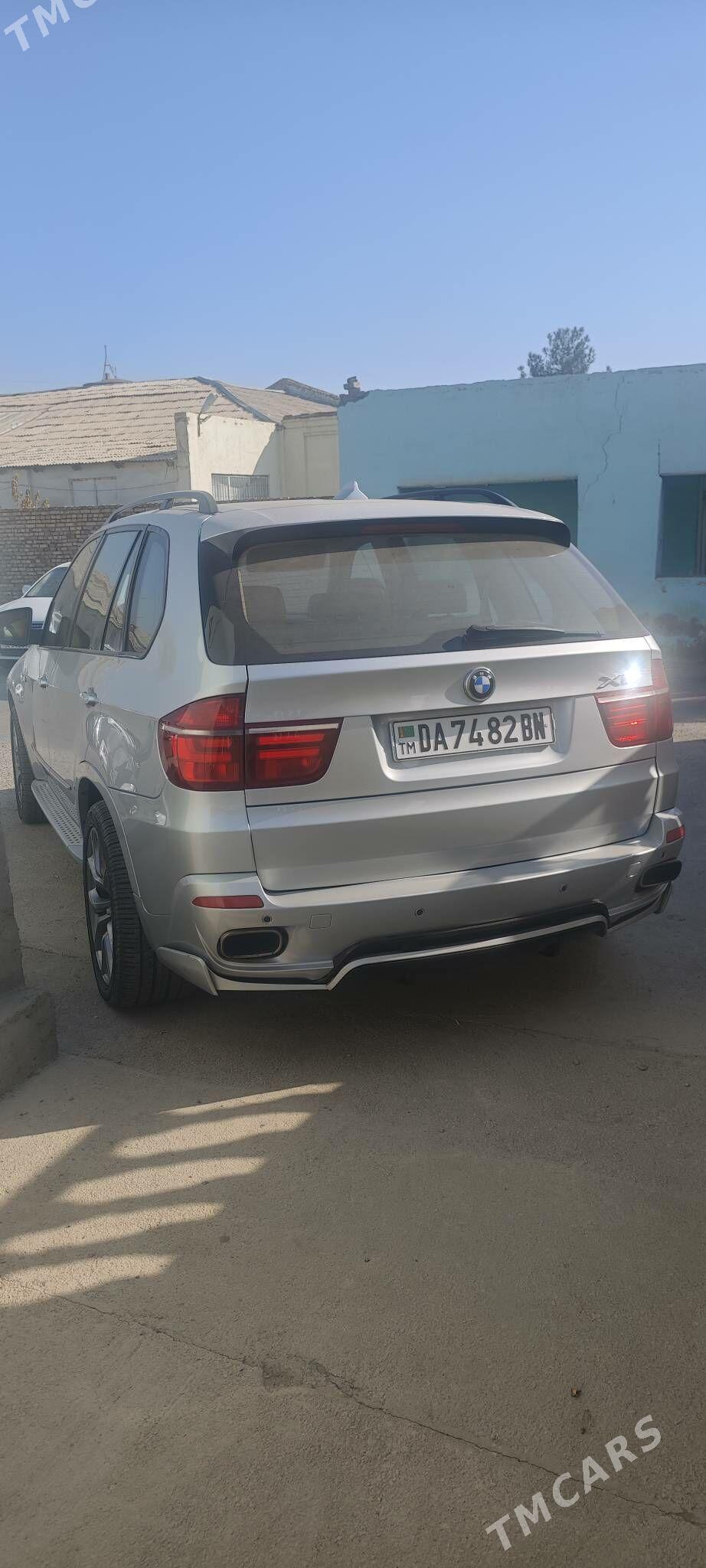 BMW X5 2010 - 270 000 TMT - Türkmenbaşy - img 4