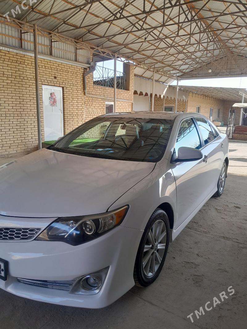 Toyota Camry 2012 - 225 000 TMT - Байрамали - img 2