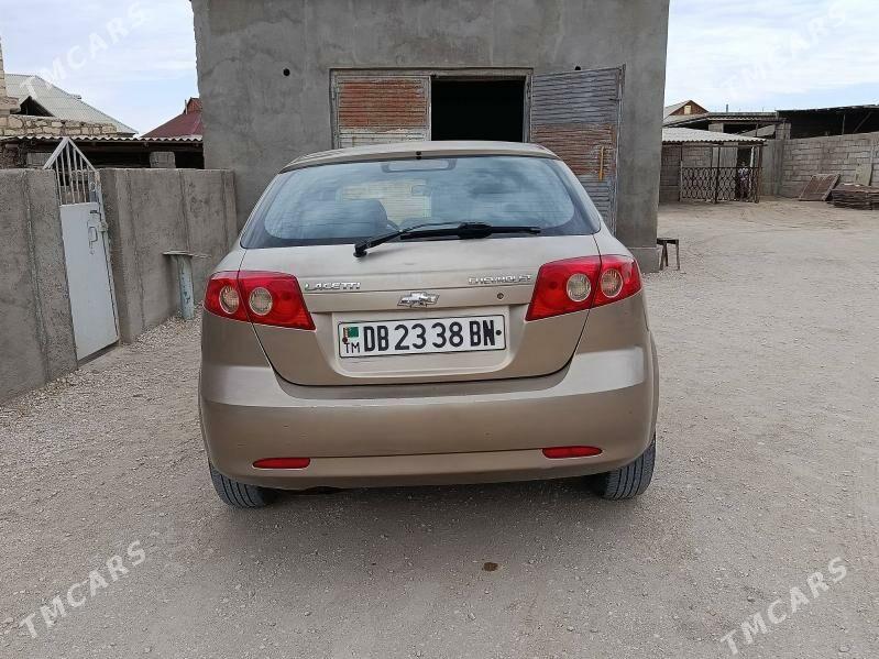 Chevrolet Lacetti 2004 - 70 000 TMT - Balkanabat - img 4