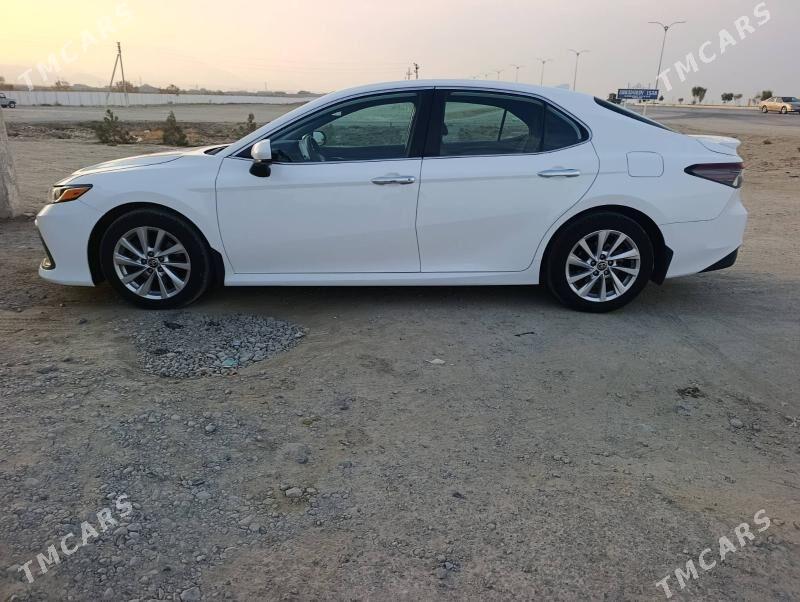 Toyota Camry 2022 - 350 000 TMT - Бахарден - img 8