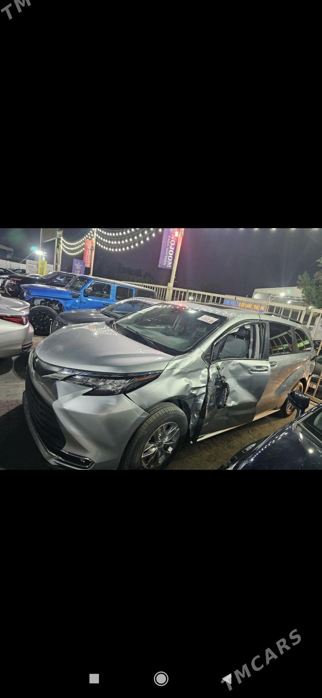 Toyota Sienna 2021 - 480 000 TMT - Дянев - img 4