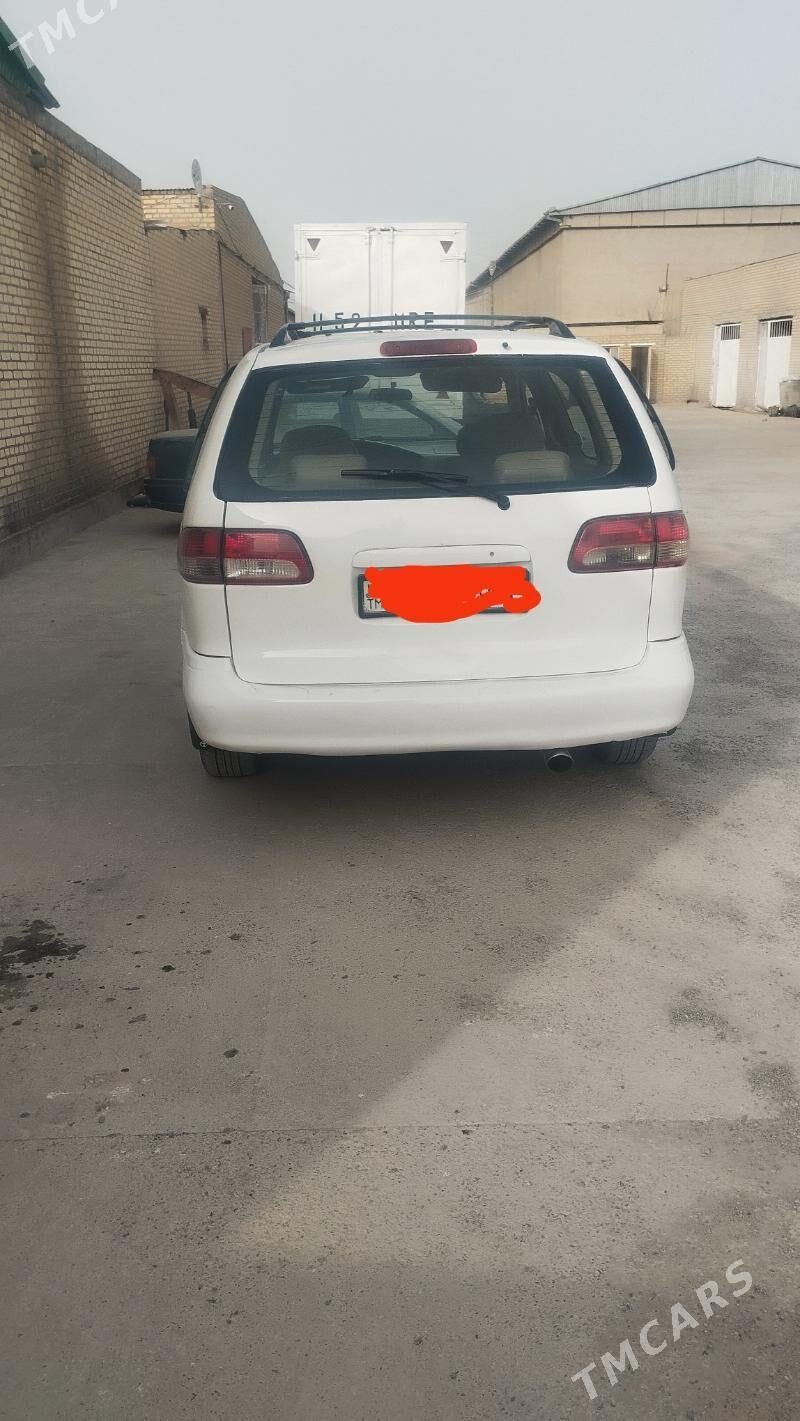 Toyota Sienna 2002 - 150 000 TMT - Mary - img 3