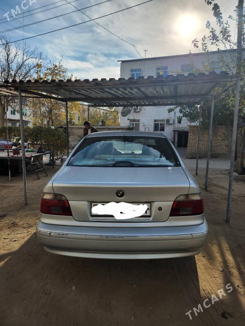 BMW 528 1998 - 90 000 TMT - Балканабат - img 7