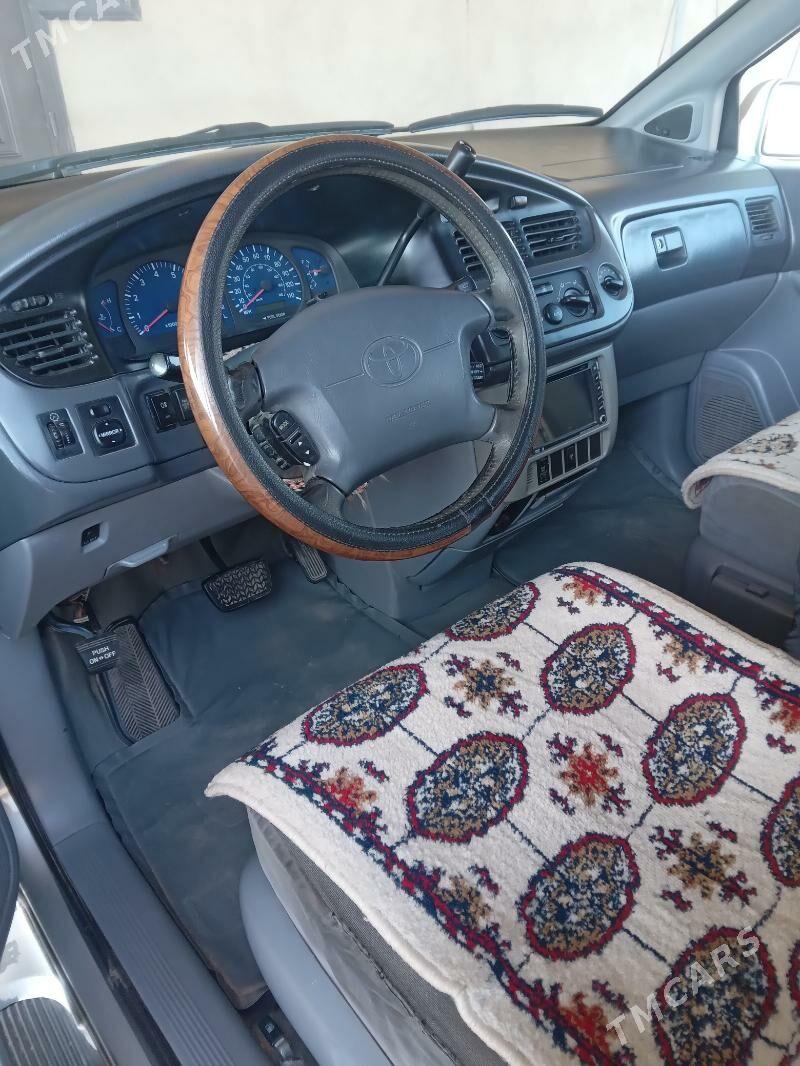 Toyota Sienna 2002 - 170 000 TMT - Теджен - img 6