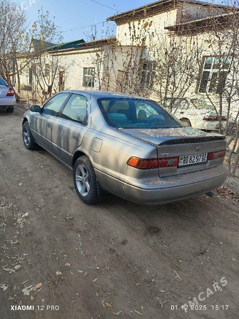 Toyota Camry 1998 - 130 000 TMT - Köneürgenç - img 3