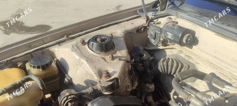 Toyota Camry 1993 - 67 000 TMT - Ёлётен - img 9