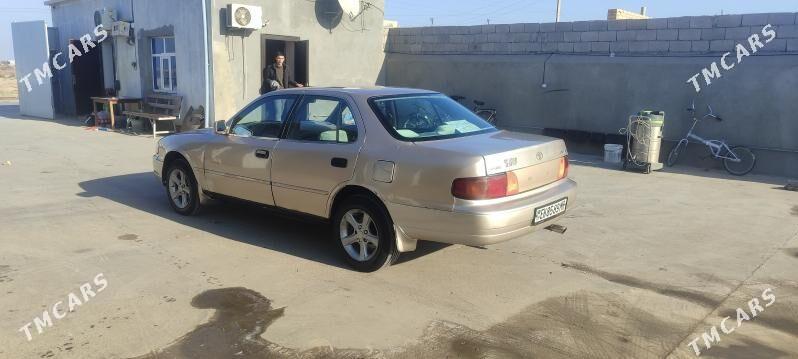 Toyota Camry 1993 - 67 000 TMT - Ёлётен - img 6
