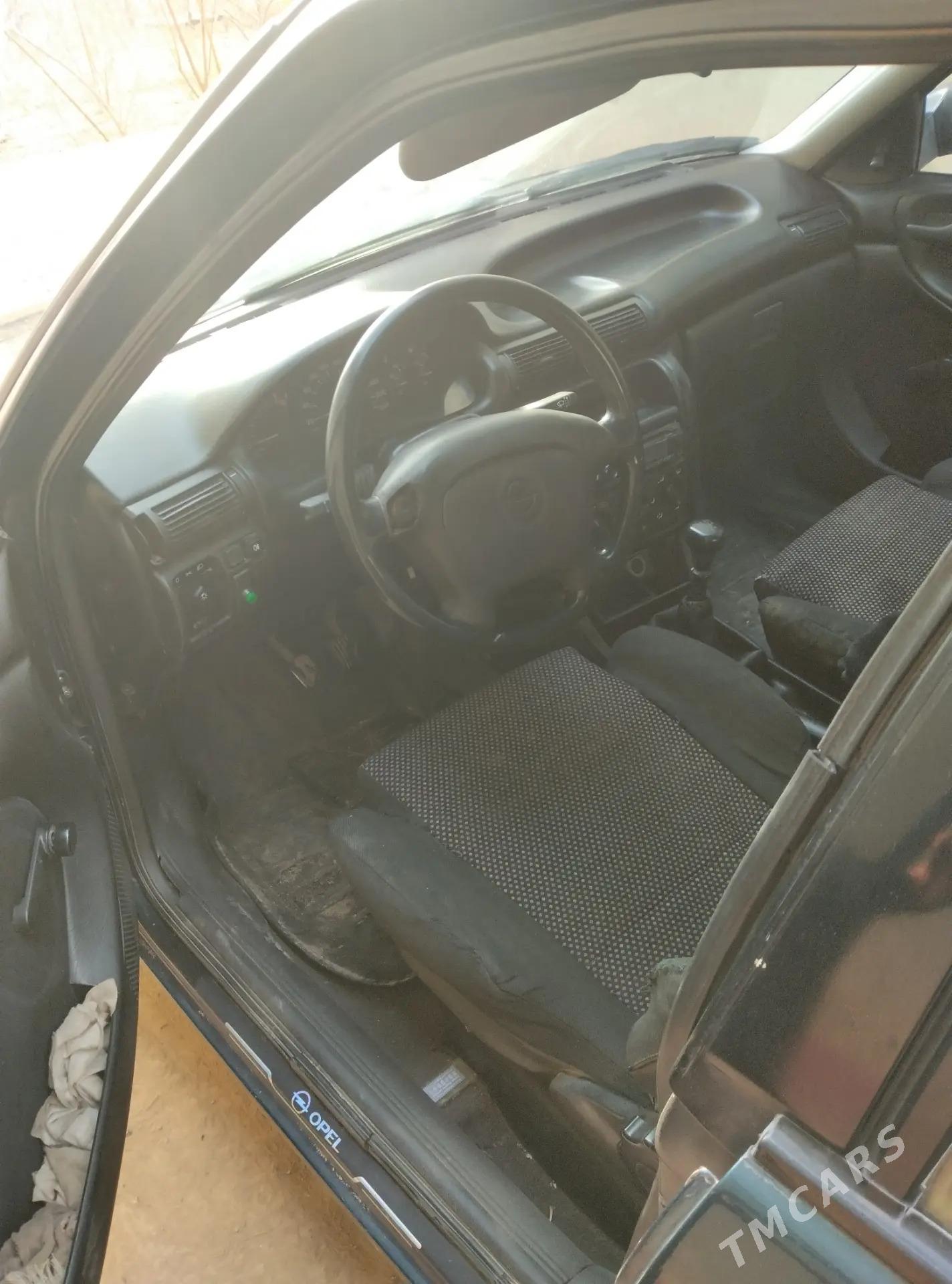 Opel Astra 1994 - 33 000 TMT - Şabat etr. - img 4