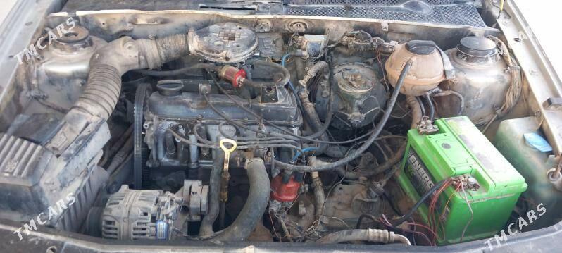 Volkswagen Jetta 1993 - 39 000 TMT - Кака - img 7