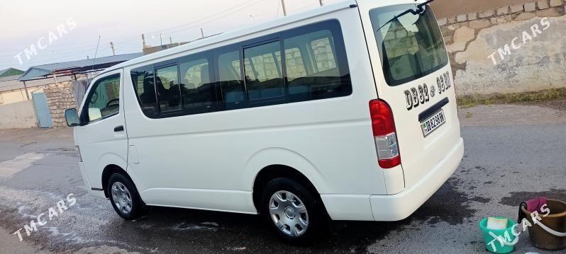 Toyota Hiace 2013 - 325 000 TMT - Türkmenbaşy - img 4