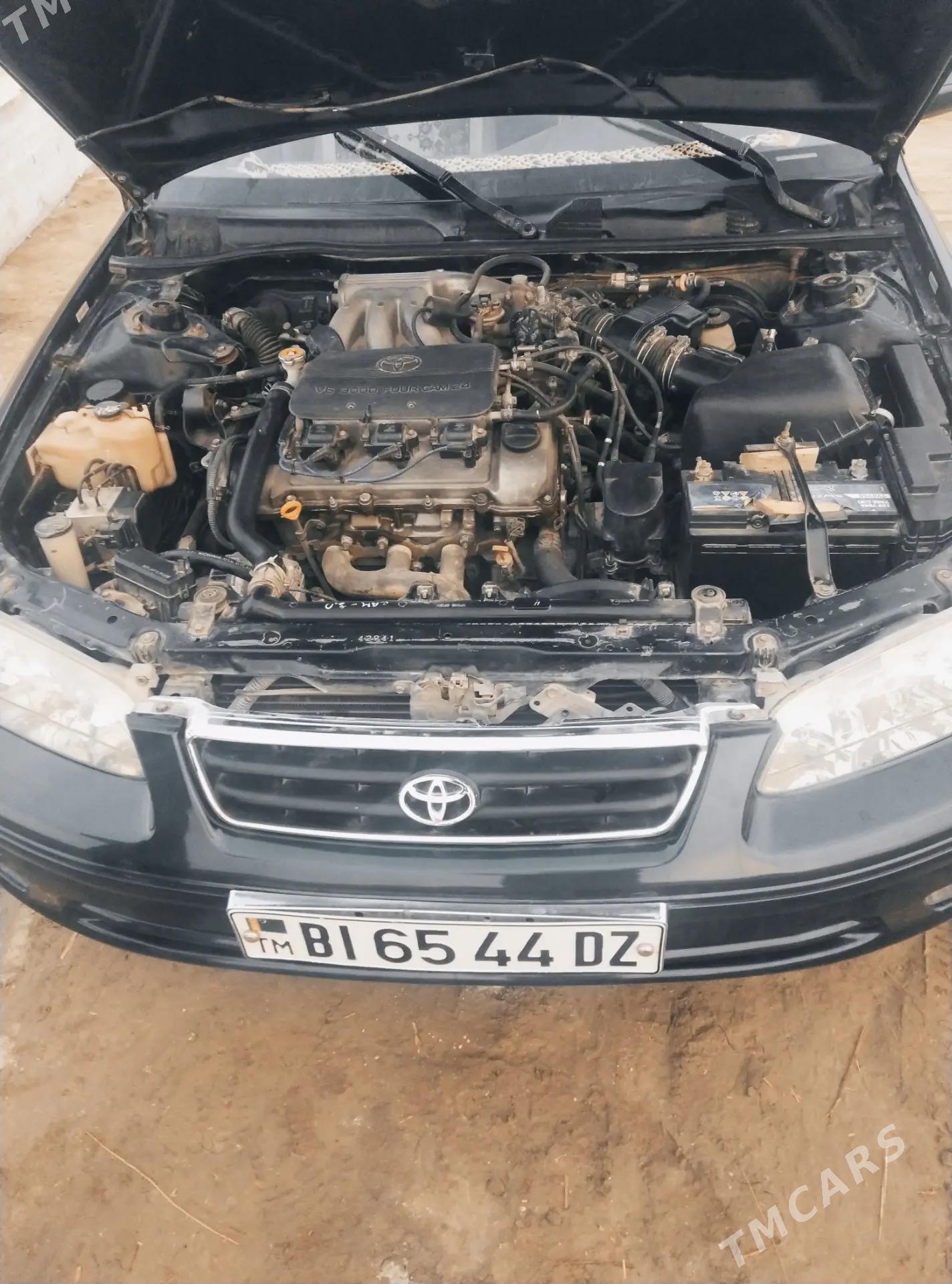Toyota Camry 1997 - 150 000 TMT - Кёнеургенч - img 4