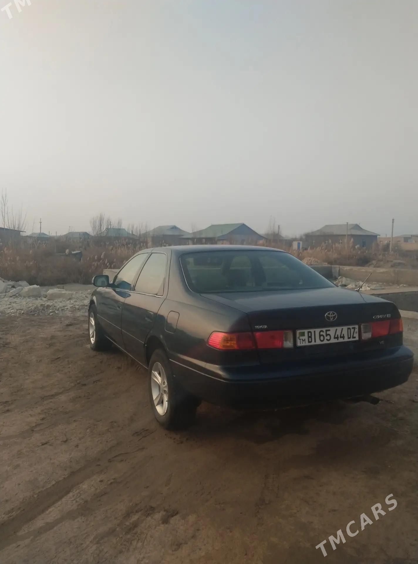 Toyota Camry 1997 - 150 000 TMT - Кёнеургенч - img 3