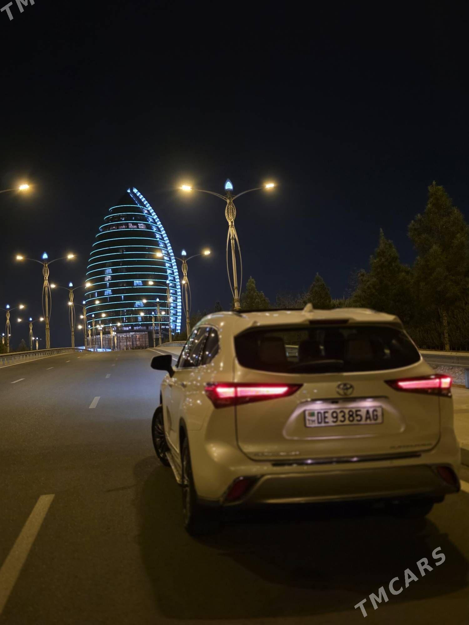 Toyota Highlander 2021 - 690 000 TMT - Ашхабад - img 5