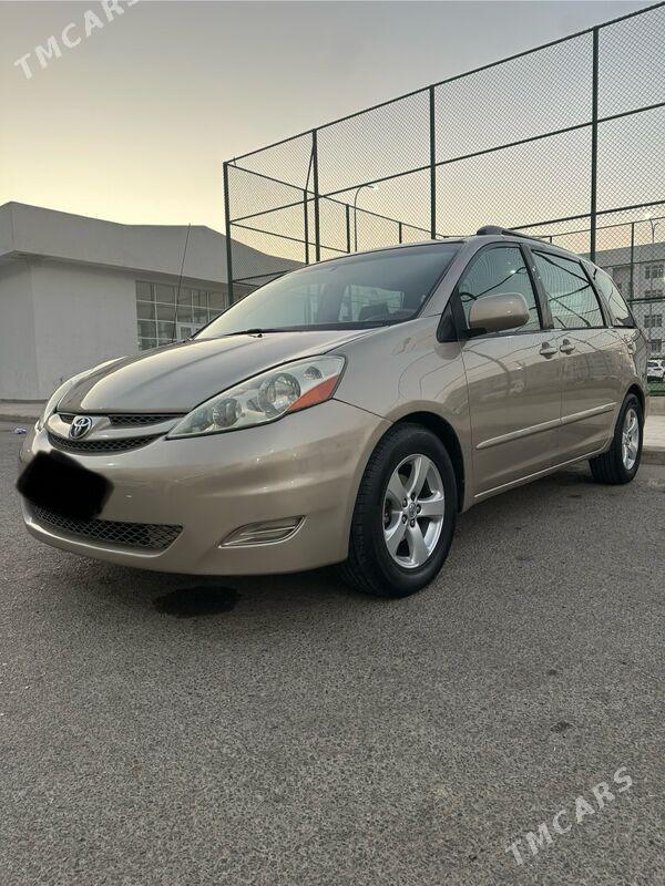 Toyota Sienna 2007 - 240 000 TMT - Гуртли - img 8