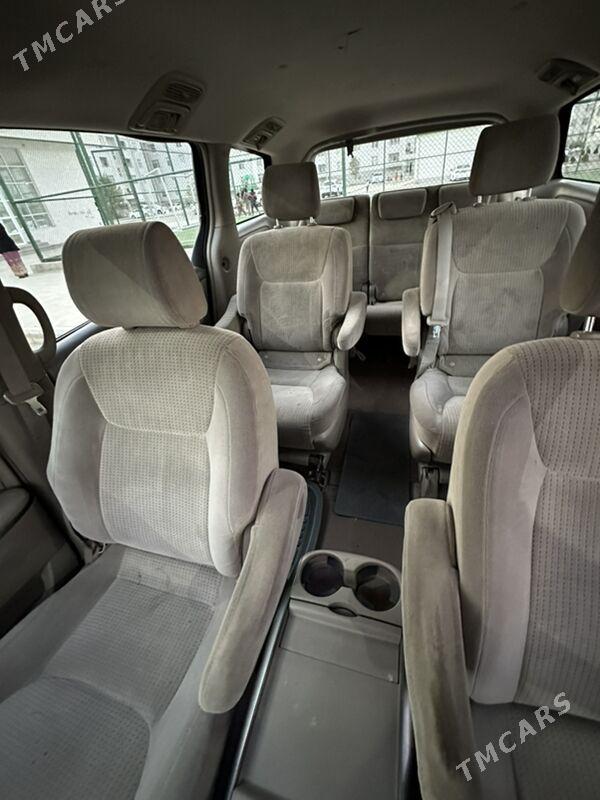 Toyota Sienna 2007 - 240 000 TMT - Гуртли - img 3