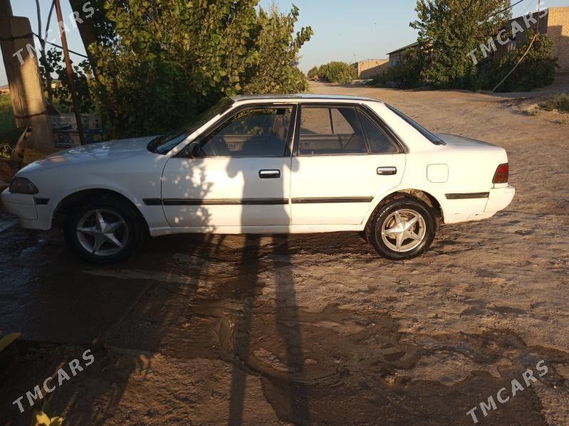 Toyota Corona 1989 - 35 000 TMT - Фарап - img 1