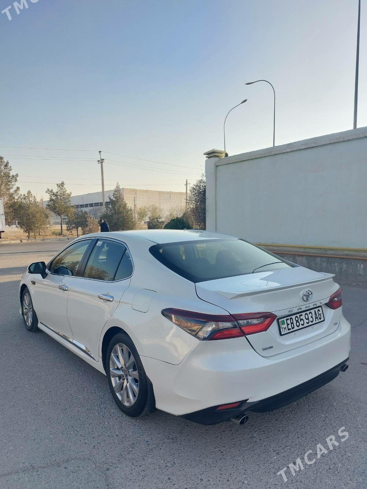Toyota Camry 2018 - 255 000 TMT - Бузмеин - img 2