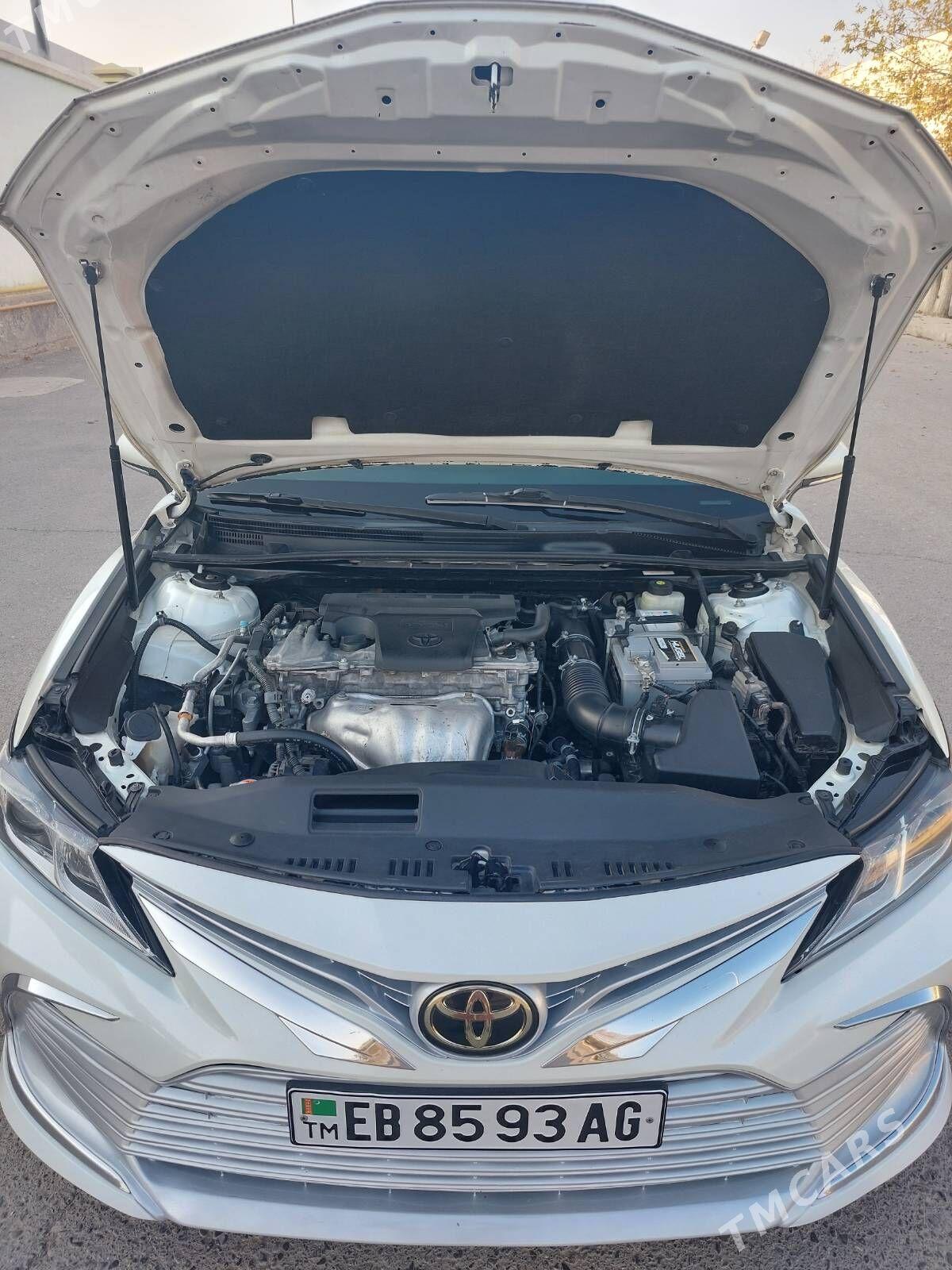 Toyota Camry 2018 - 255 000 TMT - Бузмеин - img 3