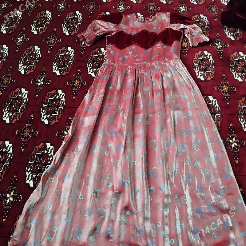 Gyz çaga tayyn kőynekler - Улица Ататурка - img 1