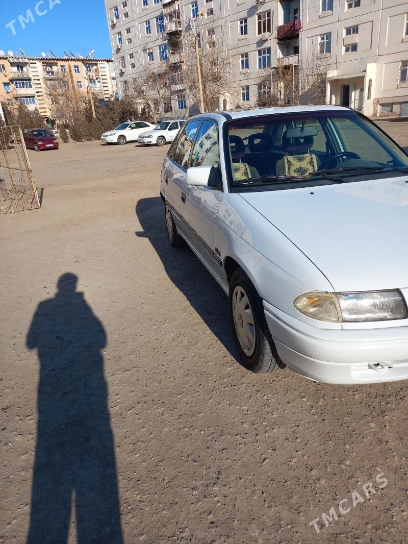 Opel Astra 1992 - 45 000 TMT - Дашогуз - img 2