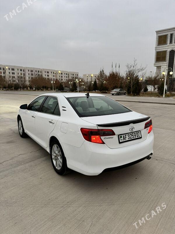 Toyota Camry 2014 - 230 000 TMT - Дашогуз - img 4