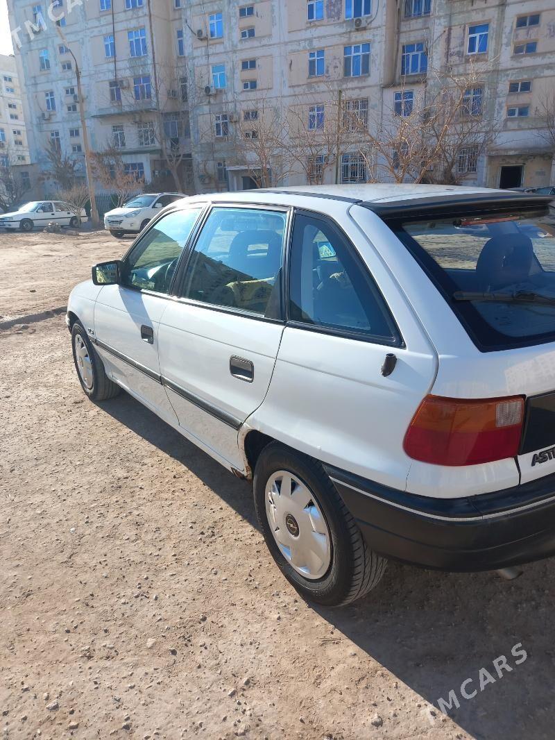 Opel Astra 1992 - 45 000 TMT - Дашогуз - img 4