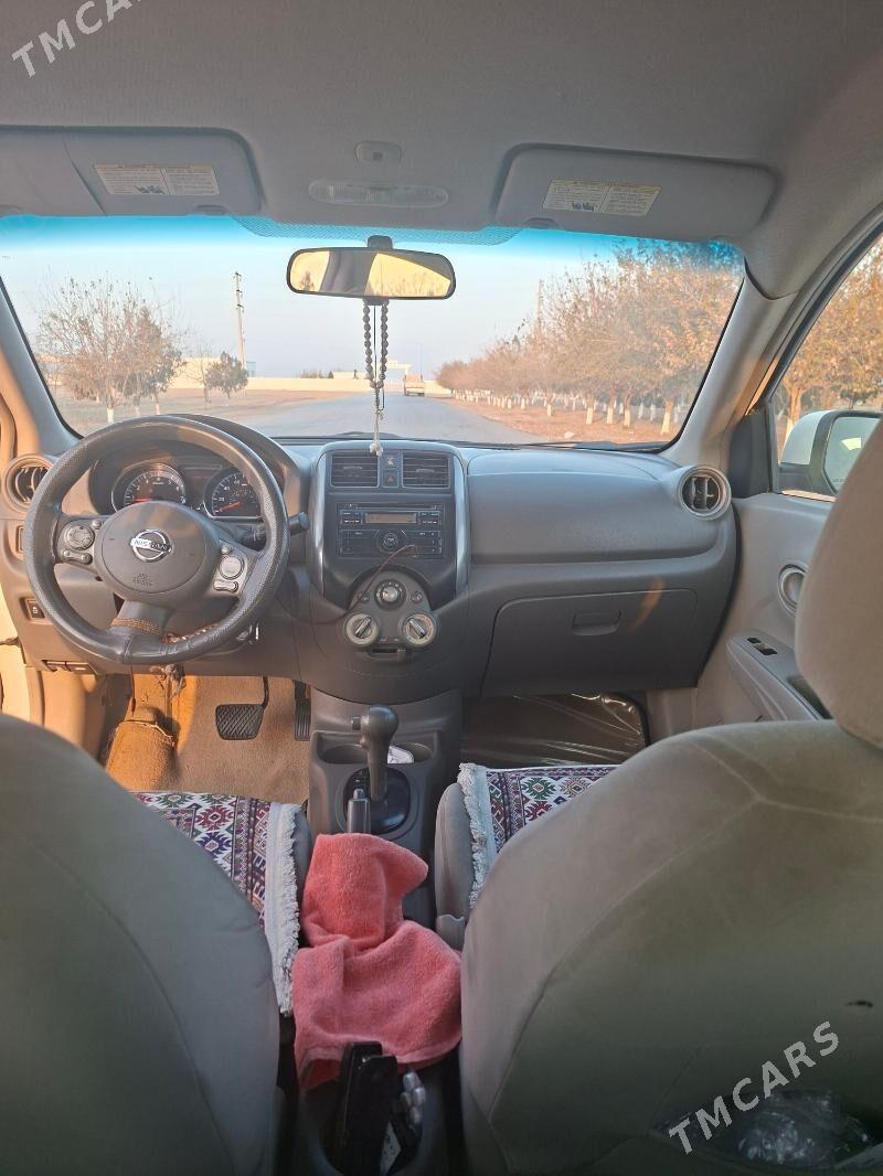 Nissan Versa 2012 - 110 000 TMT - Büzmeýin - img 2